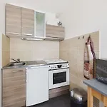 T2 Avec Terrasse Et Parking Privé, Proche Plage, Capacité 4 Personnes - - Fr-1-326-495