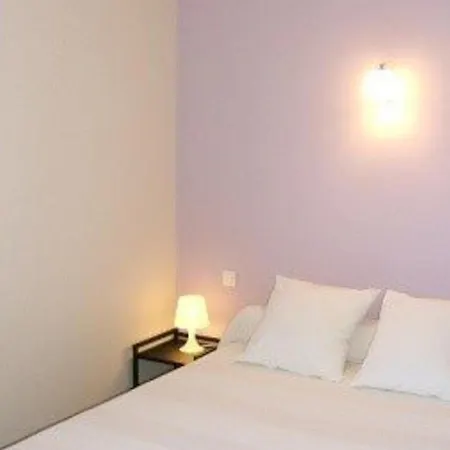 Apartamento T2 Avec Terrasse Et Parking Prive, Proche Plage, Capacite 4 Personnes - - Fr-1-326-495 *