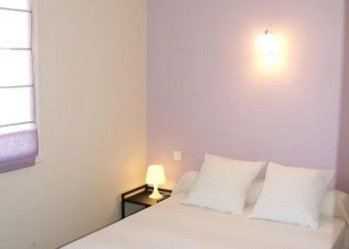 Apartamento T2 Avec Terrasse Et Parking Prive, Proche Plage, Capacite 4 Personnes - - Fr-1-326-495 *